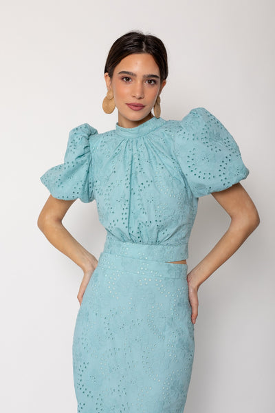 CONJUNTO DE TOP Y FALDA ANTONELLA PERFORADO.